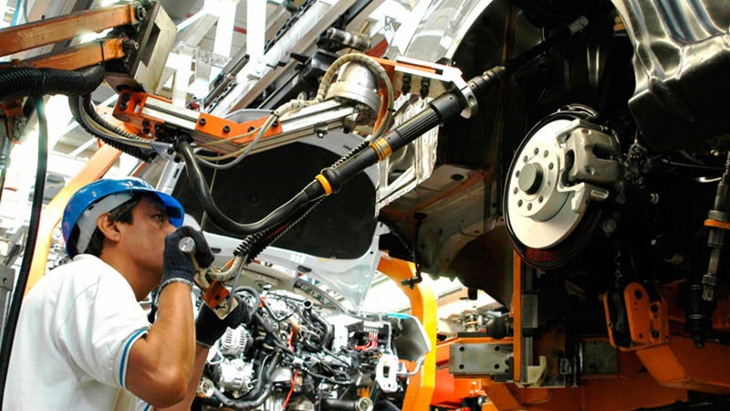 Aranceles de Trump, golpe a la industria automotriz: especialistas 