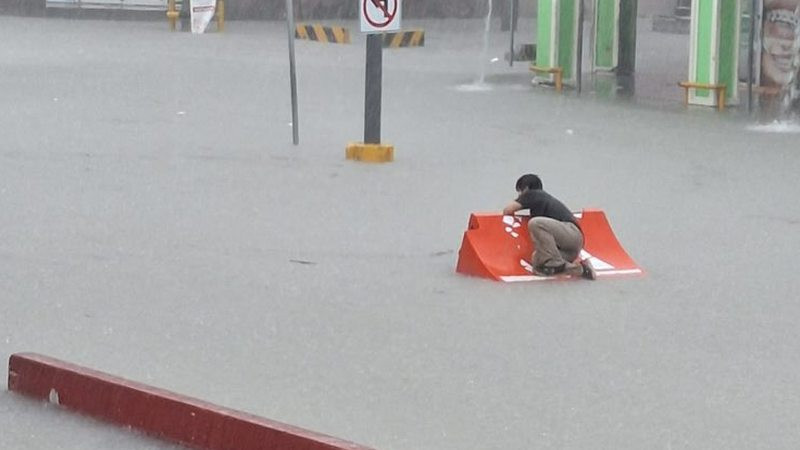 Lluvias torrenciales inundan Reynosa, Tamaulipas; mal clima continuará 