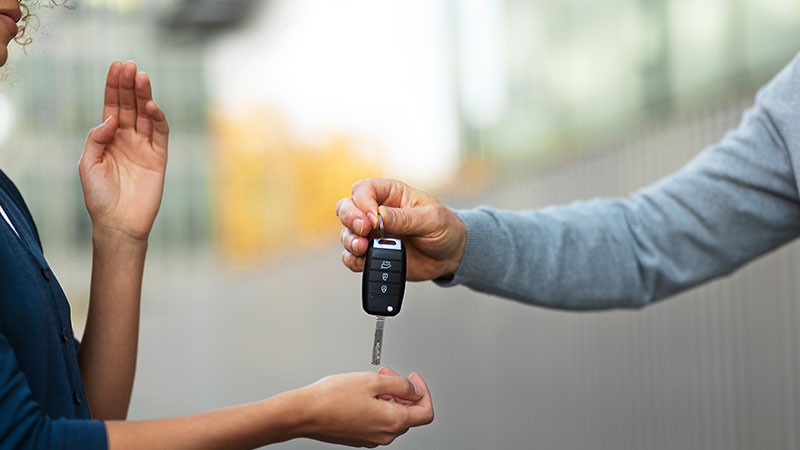 En la CDMX, hasta 80 por ciento de fraudes en compra-venta de autos ocurren en transacciones online: especialista 