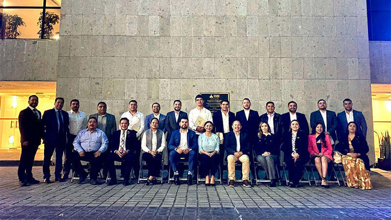 GPPRD, presidentas y presidentes municipales del PRD, gestionan apoyos en Instituto del Federalismo  