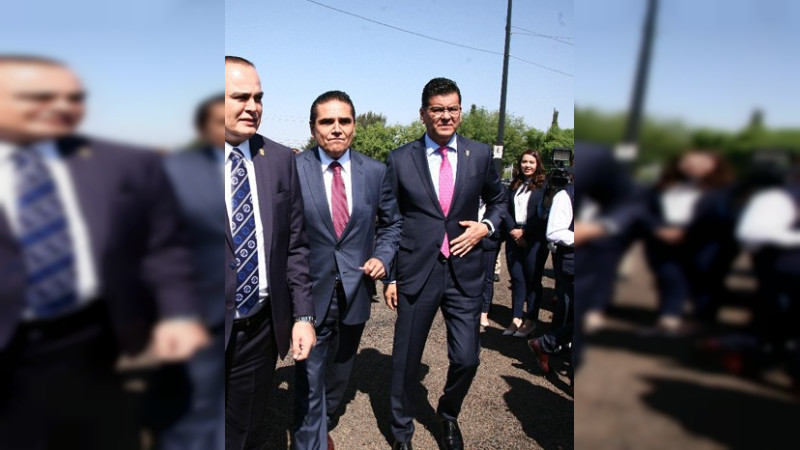 Exsecretario de Seguridad de Michoacán gana amparo contra captura: Con 50 mil pesos evita detención por desvío de 3 mil 400 millones, con Silvano Aureoles 