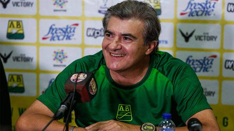 Fallece entrenador de fútbol durante entrenamiento 