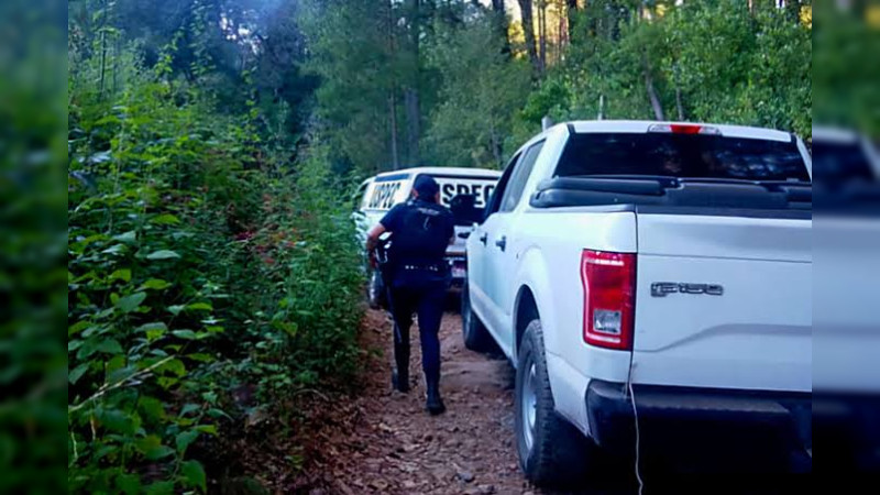 Hallan cuerpo baleado en Tumbiscatío, Michoacán: Aseguran arma y munición en el sitio 