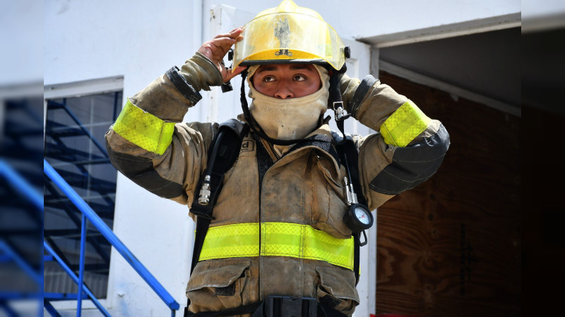 Héroe en llamas: la tragedia que enluta a los bomberos de Irapuato, Guanajuato
