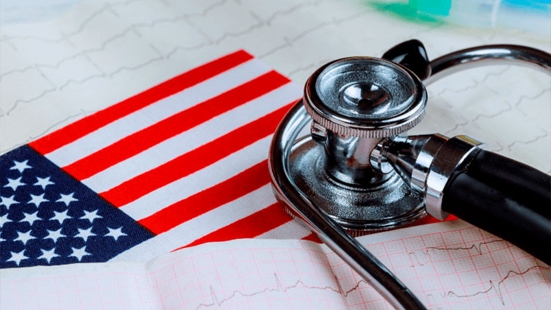 Administración de Trump inicia despido masivo de trabajadores del sector Salud 