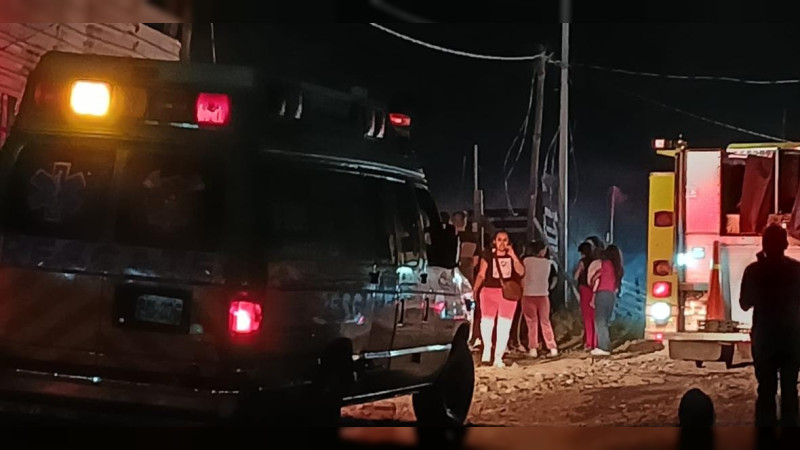 Cortocircuito provocó el incendio de varias viviendas en Morelia, Michoacán