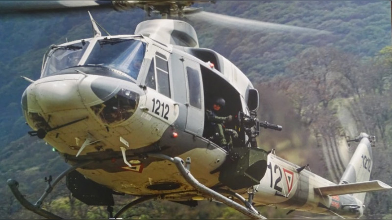 Abre fuego helicóptero artillado contra objetivos en Apatzingán, Michoacán 