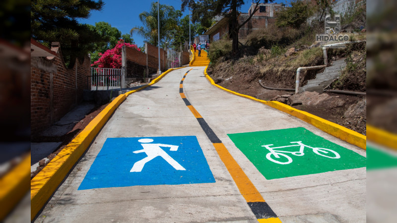 Jeovana Alcántar, inaugura la construcción de un andador y alumbrado de la Calle Huracán de la Colonia Unida
