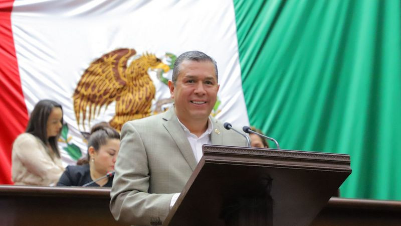 Barragán propone reforma para evitar saqueo de bienes municipales en Michoacán 