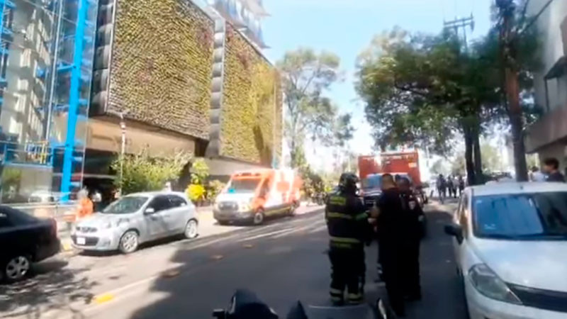 Se desploma elevador en CDMX; hay un muerto y un herido 