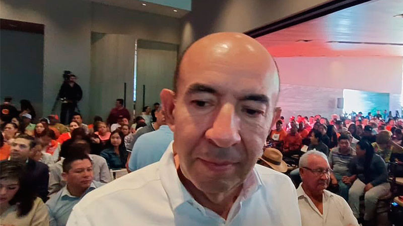 Frutis Solís, ex secretario de Educación de Michoacán, se dice con las manos limpias  