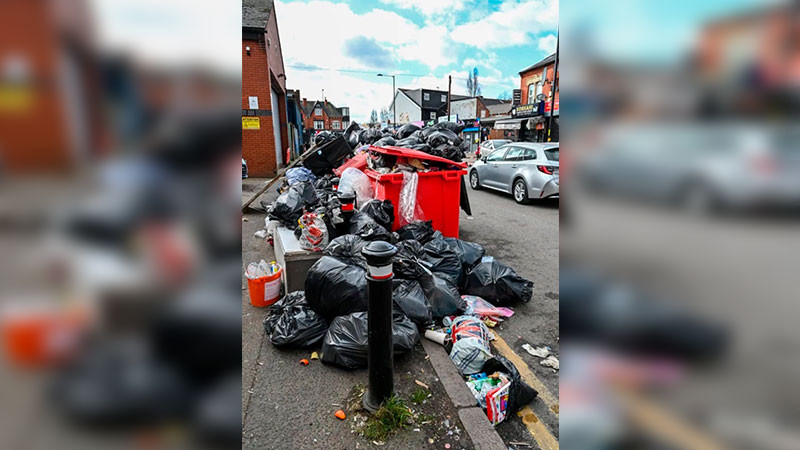 Deja huelga de recolectores de basura, la acumulación de residuos en ciudad de Reino Unido 