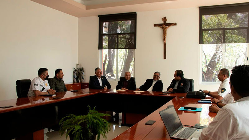Se reúnen autoridades municipales con la Diócesis de Querétaro 