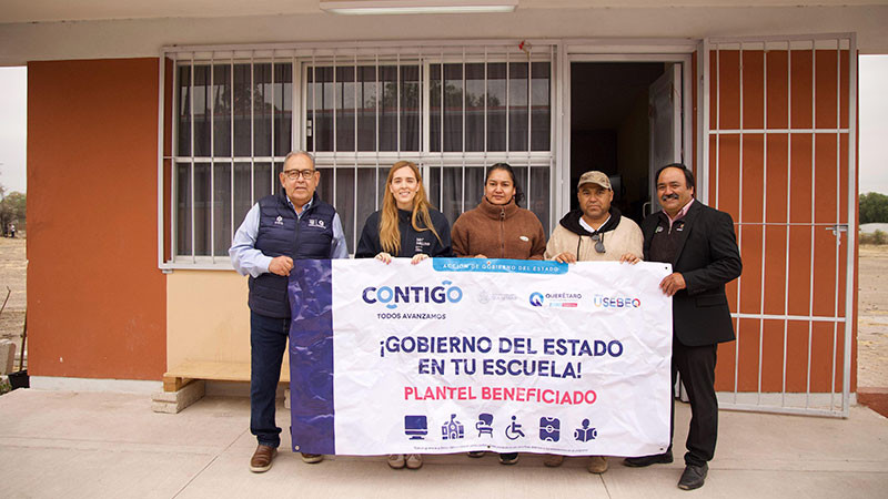Titulares de SEJUVE e IFEQ entregan infraestructura educativa en la Telesecundaria Lázaro Cárdenas del Río 