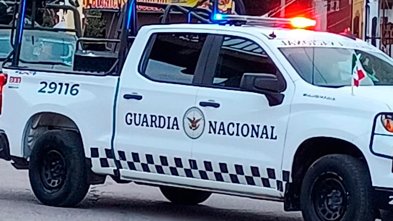 Encuentran tres cuerpos dentro de un taxi en Cuautitlán Izcalli 