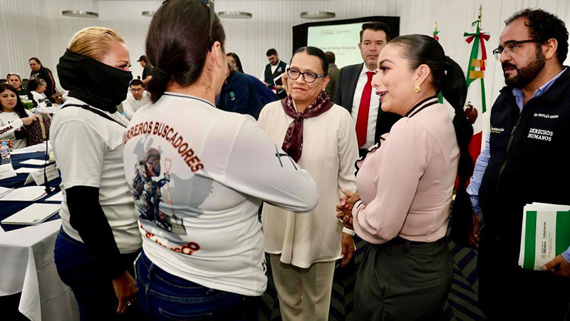 Segob se reúne con 10 colectivos de búsqueda de desaparecidos 