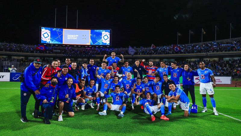 Cruz Azul se quita la paternidad del América y avanza a semifinales de la Copa de Campeones Concacaf 