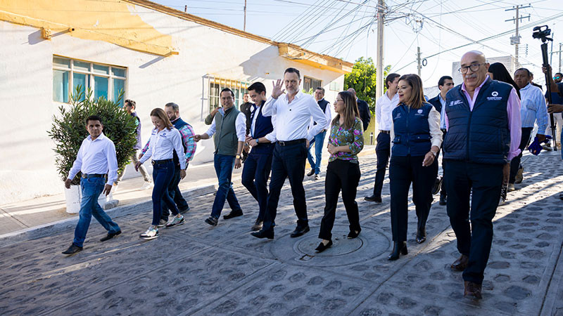 Lleva Mauricio Kuri obra pública a la colonia Bolaños, en Querétaro capital 