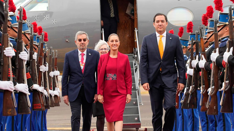 Sheinbaum llega a Honduras para cumbre de la Celac 