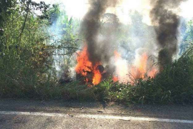 Tras persecución y balacera, ejecutan e incineran a 3 policías, en Tabasco 