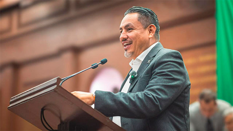 Víctor Manríquez propuso reforma para combatir la crisis del agua en Michoacán 