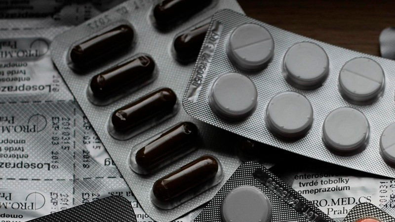 Tras cancelar compras de medicamentos 2025 - 2026, Gobierno de México e industria acuerdan garantizar abasto en el país 