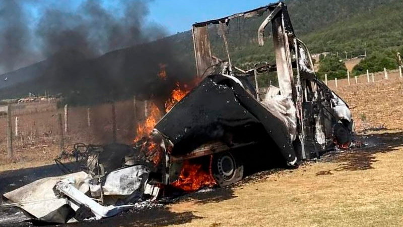 Michoacán: Normalistas protestan por detención de sus compañeros 
