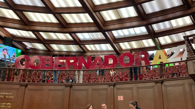 Diputada Fabiola Alanís ignora llamado presidencial 