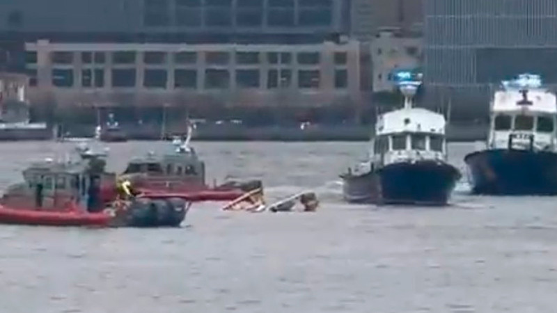 Se desploma helicóptero sobre Río Hudson, en Nueva York 
