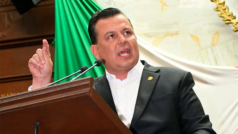 Propone Memo Valencia crear santuarios de protección de animales víctimas de la violencia en Michoacán 