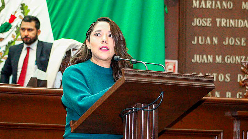 Xóchitl Ruiz González propone reforma para combatir corrupción en la distribución de recursos públicos y castigar con cárcel a quienes extorsionen a municipios 