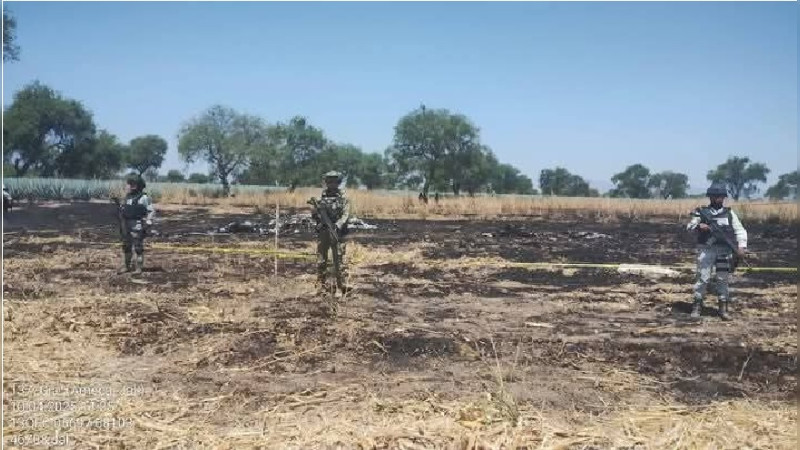 Se desploma avioneta de Escuela Militar de Aviación, en Jalisco: Mueren dos oficiales 