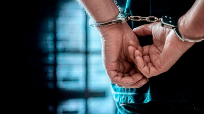 Detienen a una pareja, presunta responsable de omisión de cuidado en Álvaro Obregón, Michoacán 