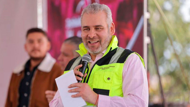 Invertidos en Michoacán más de 30 mil millones de pesos en obras de infraestructura: Bedolla 
