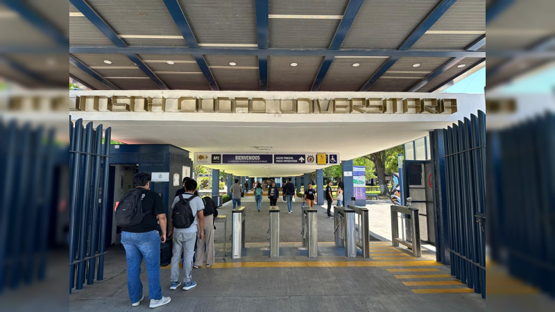 UMSNH entregó cheques a totalidad de dependencias para pago retroactivo de incremento salarial a docentes 