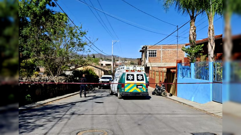 Muere mujer al accidentarse con su moto en Jiménez, Michoacán 