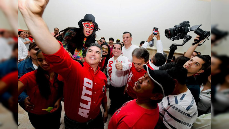 Memo Valencia respalda campañas de candidatos priistas en Veracruz