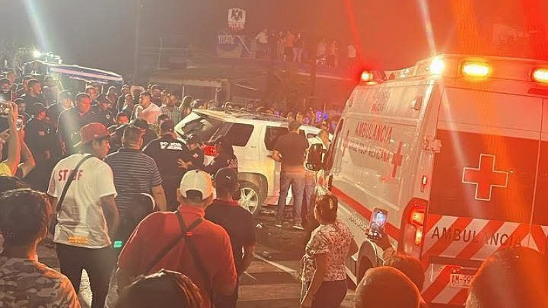 Sujeto que aparentemente se pasó de alcoholes, atropella a 3 personas en Lázaro Cárdenas, Michoacán 