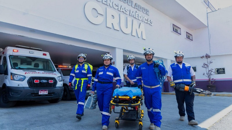 Despliega SSM ambulancias y paramédicos en la Costa Michoacana por Semana Santa 