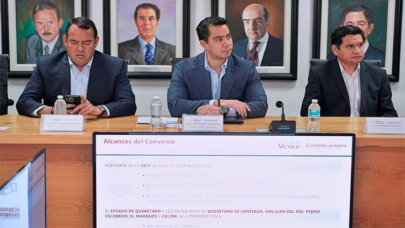 Asiste presidente municipal de Querétaro a la Firma de Convenio Tren México-Querétaro 
