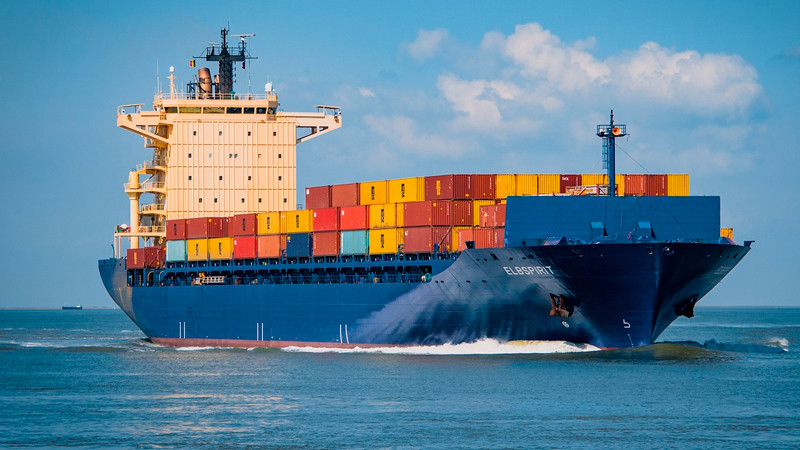 Guerra comercial "erosionará" el orden económico global, advierte China 
