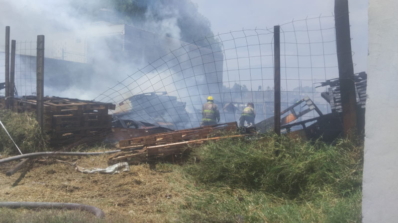 Explota polvorín clandestino en Tultepec, Edomex; no se reportan heridos
