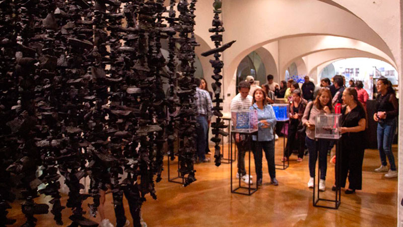 Llegan al Museo de Arte Contemporáneo Querétaro dos expos: “La Luz Que No Vemos” y “Cultivos Geomórficos” 