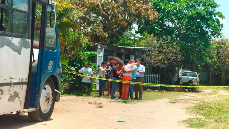 Mujer muere al ser atropellada accidentalmente por su hija en Coatzacoalcos, Veracruz 