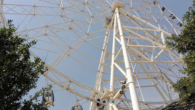 Falla en rueda de la fortuna del Parque Aztlán deja a visitantes atrapados  