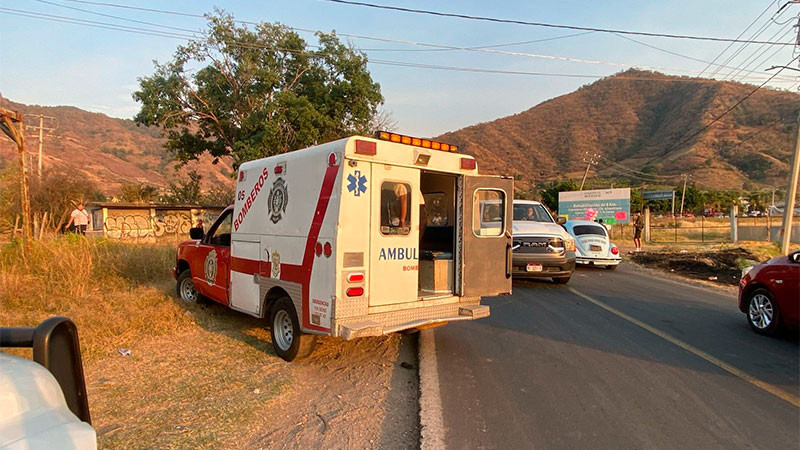 Deja choque un motociclista herido en Zitácuaro, Michoacán  