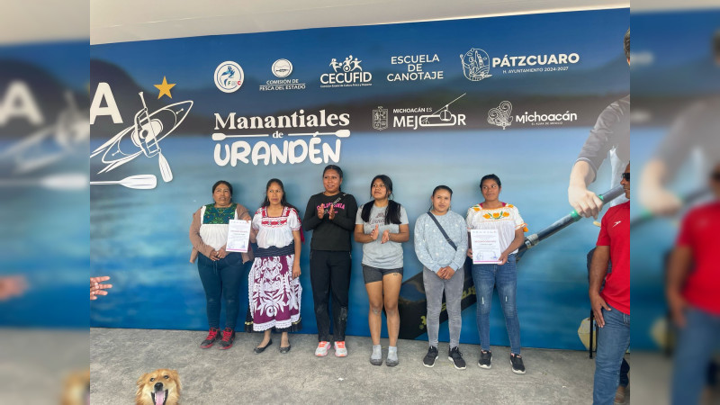 Regata Nacional en Urandén reunió a 400 canoistas