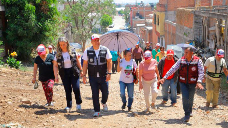 Échale una Mano a Morelia, entrega calle rehabilitada: JC Barragán 