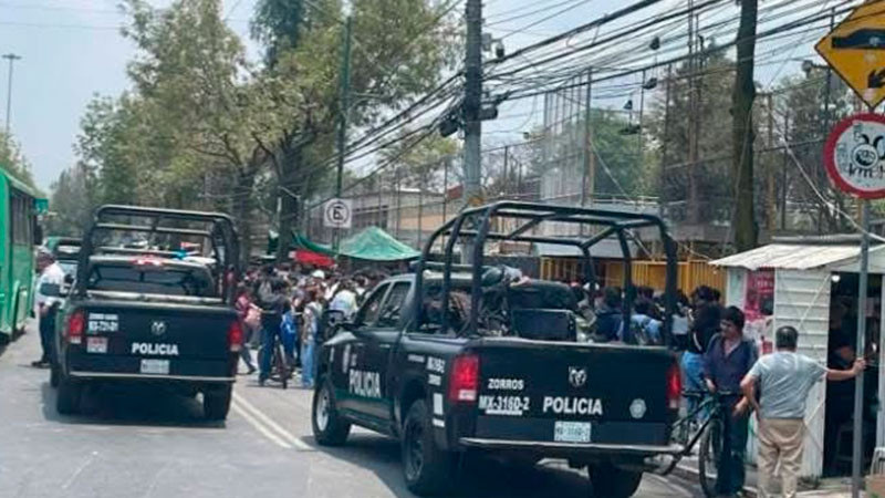 Reportan explosión en Prepa 5 de la UNAM; desalojan a estudiantes  
