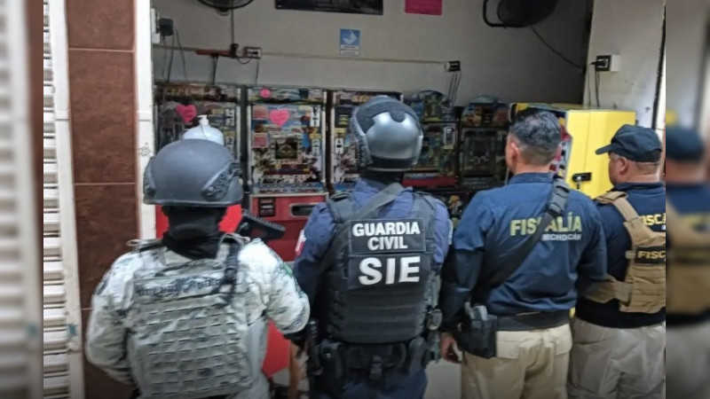 Golpe de 2.5 millones mensuales al crimen en Apatzingán, Michoacán: Aseguran 214 tragamonedas en 20 cateos 